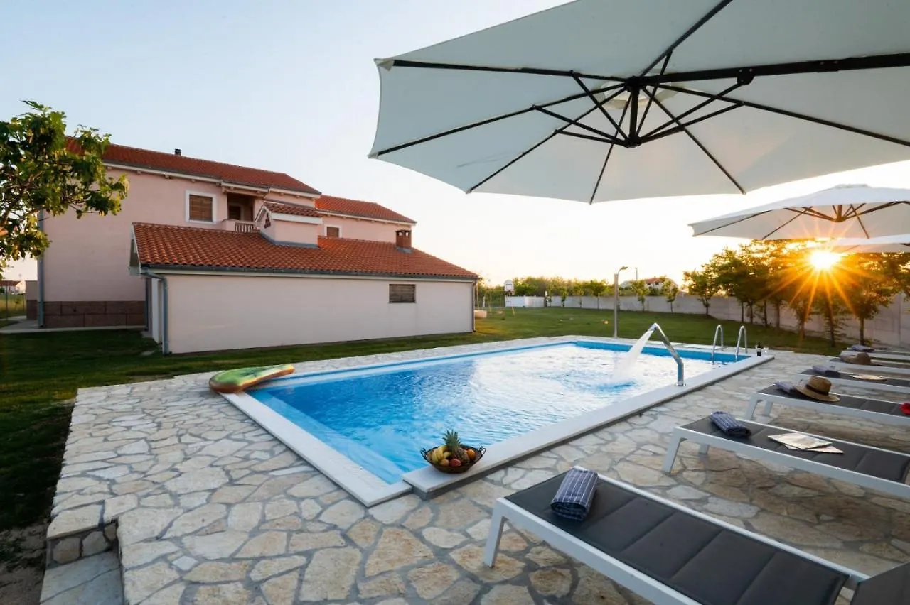 Holiday Apartment In Privlaka With Sea View, Balcony, Air Conditioning, Wifi 3598-3